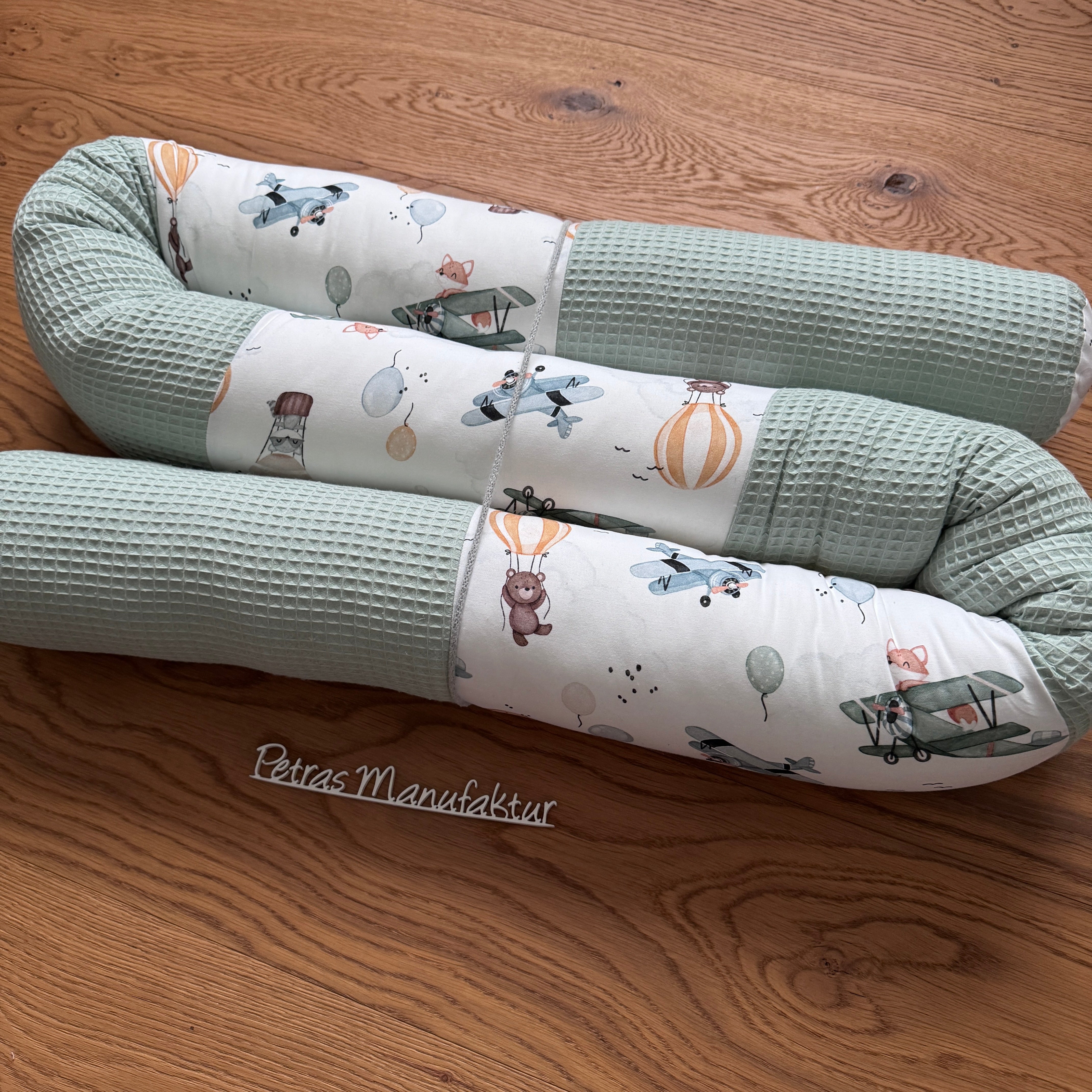 Bettschlange "fliegende Kuscheltiere"